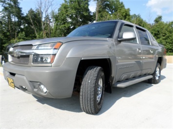 2002 Chevrolet Avalanche 2500   - Photo 11 - Cincinnati, OH 45255