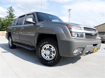 2002 Chevrolet Avalanche 2500   - Photo 10 - Cincinnati, OH 45255