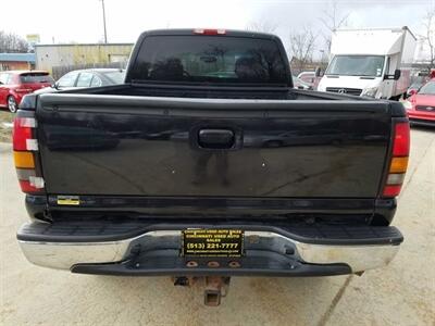 2005 GMC Sierra 2500HD SLE   - Photo 55 - Cincinnati, OH 45255