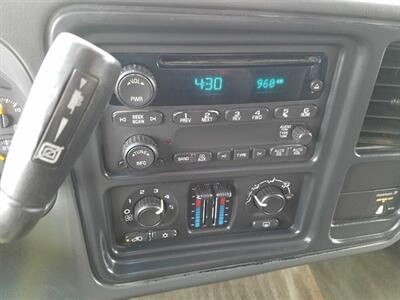 2005 GMC Sierra 2500HD SLE   - Photo 61 - Cincinnati, OH 45255