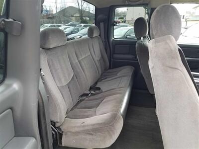 2005 GMC Sierra 2500HD SLE   - Photo 93 - Cincinnati, OH 45255