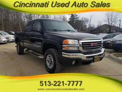 2005 GMC Sierra 2500HD SLE   - Photo 1 - Cincinnati, OH 45255