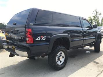 2007 Chevrolet Silverado 2500HD Classic Work Truck   - Photo 13 - Cincinnati, OH 45255