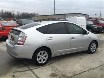 2006 Toyota Prius   - Photo 6 - Cincinnati, OH 45255