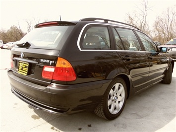 2004 BMW 325xi   - Photo 13 - Cincinnati, OH 45255