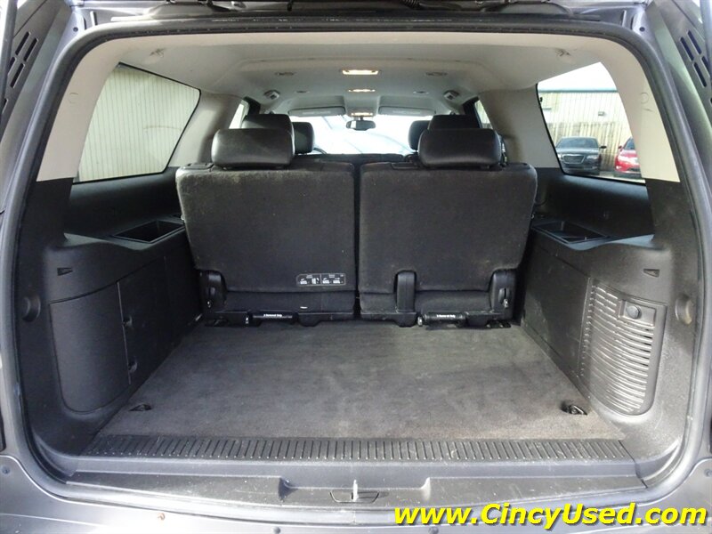 2012 Chevrolet Suburban LT - Photo 29 - Cincinnati, OH 45255