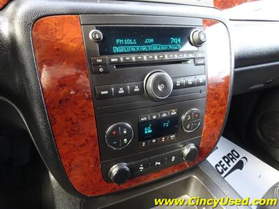 2012 Chevrolet Suburban LT - Photo 18 - Cincinnati, OH 45255