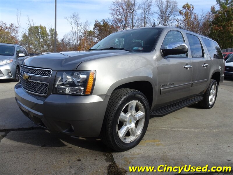 2012 Chevrolet Suburban LT - Photo 3 - Cincinnati, OH 45255