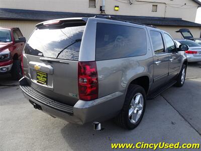 2012 Chevrolet Suburban LT - Photo 6 - Cincinnati, OH 45255