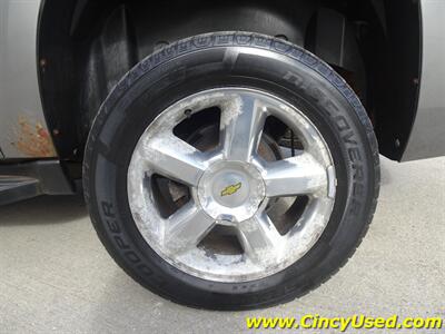 2012 Chevrolet Suburban LT - Photo 33 - Cincinnati, OH 45255