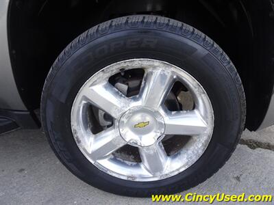 2012 Chevrolet Suburban LT - Photo 30 - Cincinnati, OH 45255