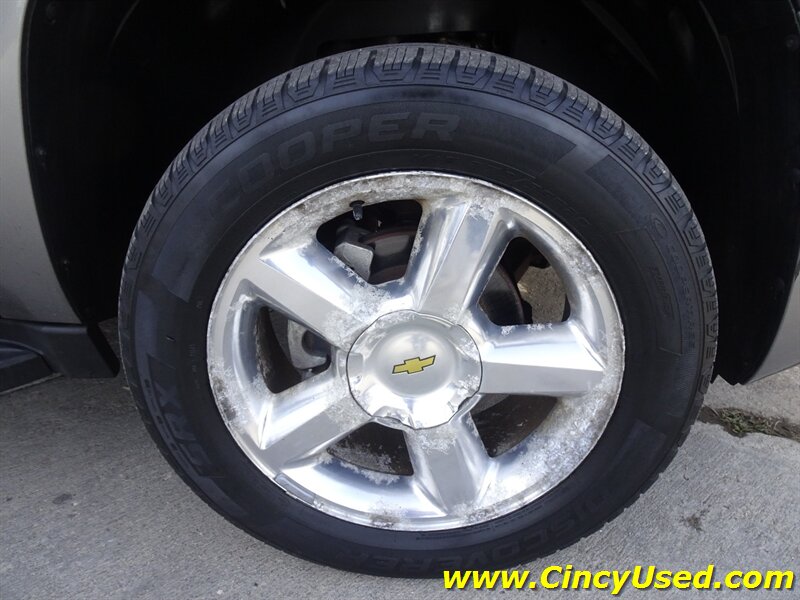 2012 Chevrolet Suburban LT - Photo 30 - Cincinnati, OH 45255