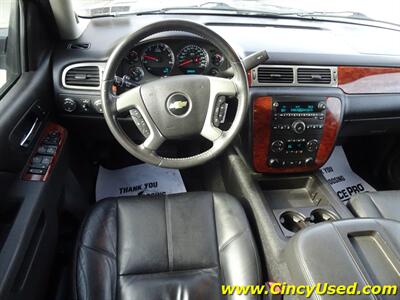 2012 Chevrolet Suburban LT - Photo 10 - Cincinnati, OH 45255