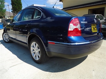 2004 Volkswagen Passat   - Photo 12 - Cincinnati, OH 45255