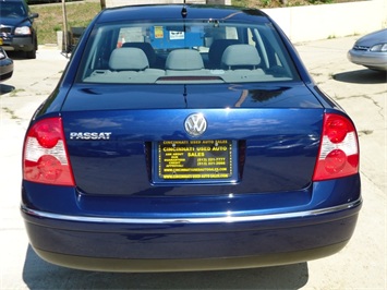 2004 Volkswagen Passat   - Photo 5 - Cincinnati, OH 45255