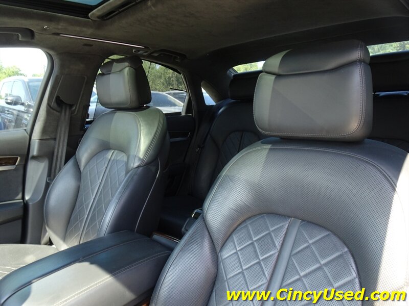2015 Audi S8 4.0T quattro - Photo 11 - Cincinnati, OH 45255