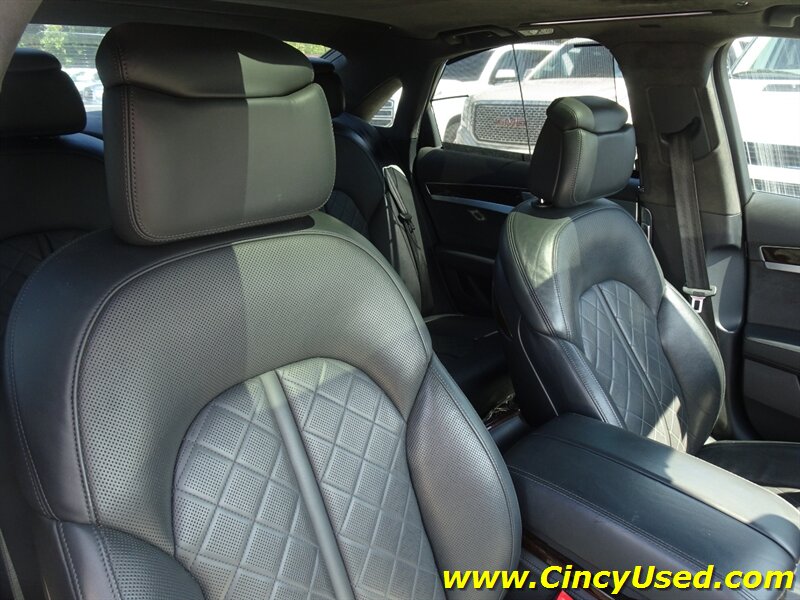 2015 Audi S8 4.0T quattro - Photo 17 - Cincinnati, OH 45255