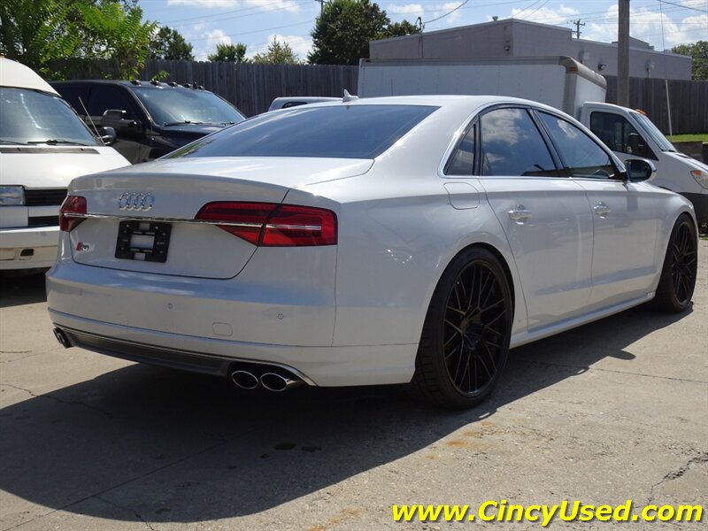 2015 Audi S8 4.0T quattro - Photo 6 - Cincinnati, OH 45255