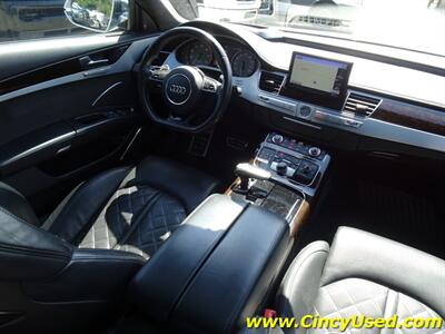 2015 Audi S8 4.0T quattro - Photo 15 - Cincinnati, OH 45255