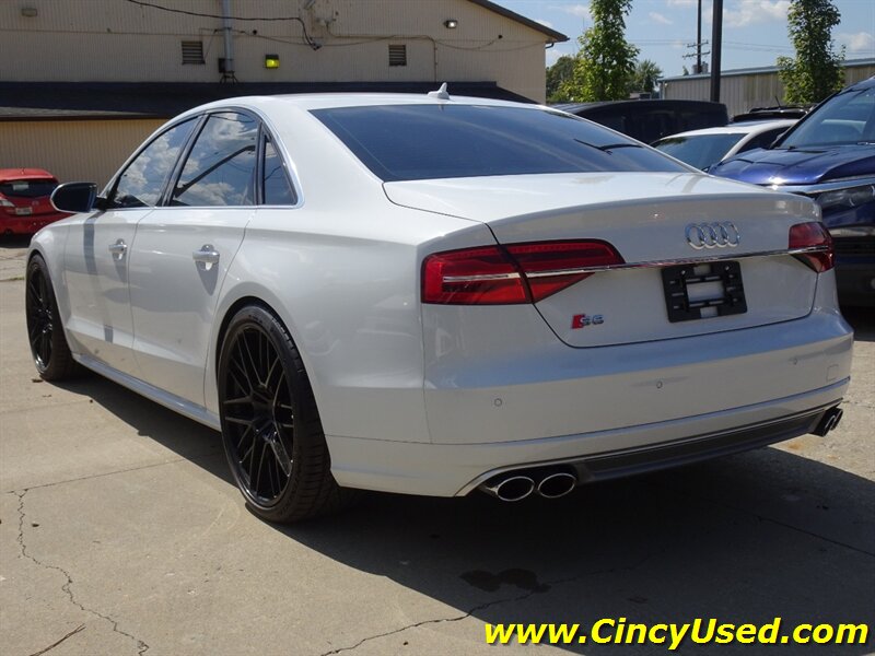 2015 Audi S8 4.0T quattro - Photo 8 - Cincinnati, OH 45255
