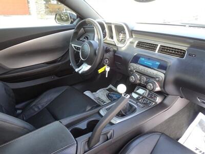 2010 Chevrolet Camaro SS  6.2L V8 RWD - Photo 17 - Cincinnati, OH 45255