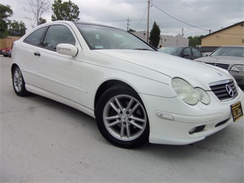 2002 Mercedes-Benz C Class C230   - Photo 10 - Cincinnati, OH 45255