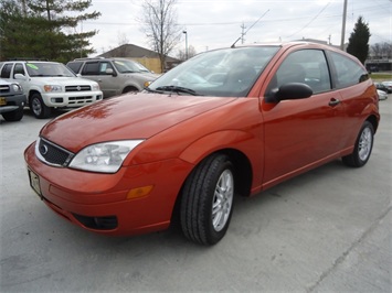 2005 Ford Focus ZX3 S   - Photo 11 - Cincinnati, OH 45255