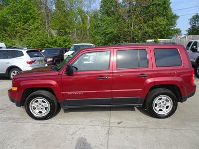 2016 Jeep Patriot Sport  2.4L I4 FWD - Photo 9 - Cincinnati, OH 45255