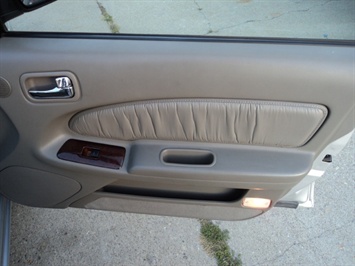 1999 INFINITI I30 Limited   - Photo 24 - Cincinnati, OH 45255