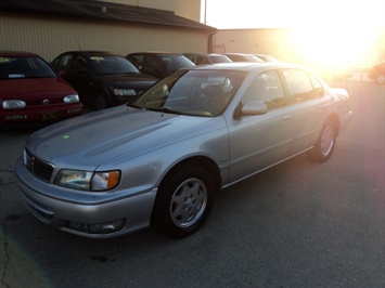 1999 INFINITI I30 Limited   - Photo 3 - Cincinnati, OH 45255