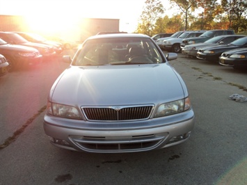 1999 INFINITI I30 Limited   - Photo 2 - Cincinnati, OH 45255