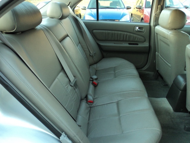 1999 INFINITI I30 Limited   - Photo 8 - Cincinnati, OH 45255