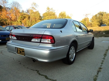 1999 INFINITI I30 Limited   - Photo 13 - Cincinnati, OH 45255