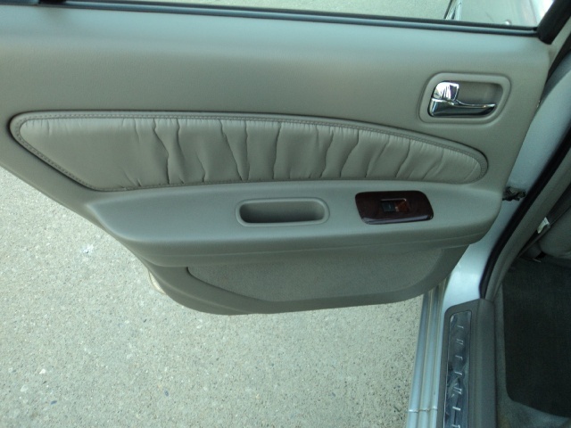 1999 INFINITI I30 Limited   - Photo 27 - Cincinnati, OH 45255