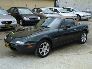 1997 MAZDA MIATA   - Photo 3 - Cincinnati, OH 45255