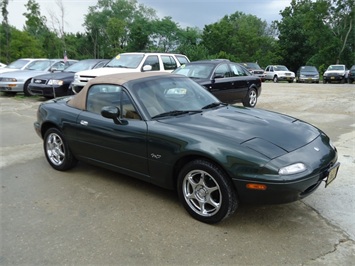 1997 MAZDA MIATA   - Photo 1 - Cincinnati, OH 45255