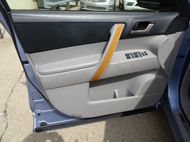 2008 Toyota Highlander Hybrid - Photo 21 - Cincinnati, OH 45255