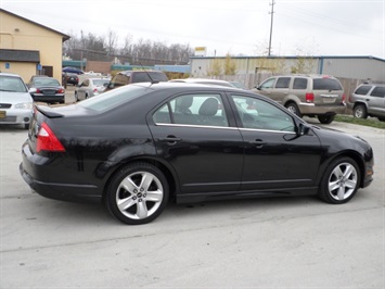 2010 Ford Fusion Sport   - Photo 6 - Cincinnati, OH 45255