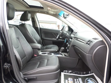 2010 Ford Fusion Sport   - Photo 8 - Cincinnati, OH 45255