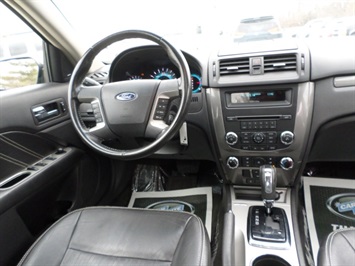 2010 Ford Fusion Sport   - Photo 7 - Cincinnati, OH 45255