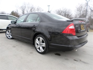 2010 Ford Fusion Sport   - Photo 12 - Cincinnati, OH 45255