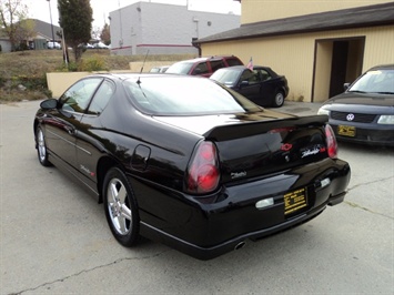 2004 Chevrolet Monte Carlo SS   - Photo 4 - Cincinnati, OH 45255