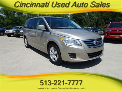 2009 Volkswagen Routan SEL   - Photo 1 - Cincinnati, OH 45255