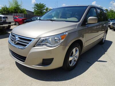 2009 Volkswagen Routan SEL   - Photo 8 - Cincinnati, OH 45255