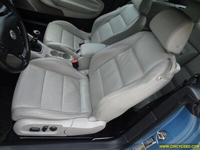 2007 Volkswagen Eos 2.0T   - Photo 47 - Cincinnati, OH 45255