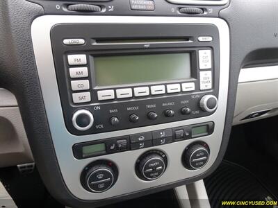 2007 Volkswagen Eos 2.0T   - Photo 62 - Cincinnati, OH 45255