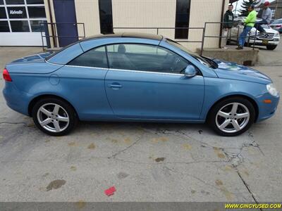2007 Volkswagen Eos 2.0T   - Photo 7 - Cincinnati, OH 45255