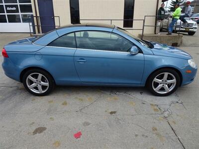 2007 Volkswagen Eos 2.0T   - Photo 25 - Cincinnati, OH 45255