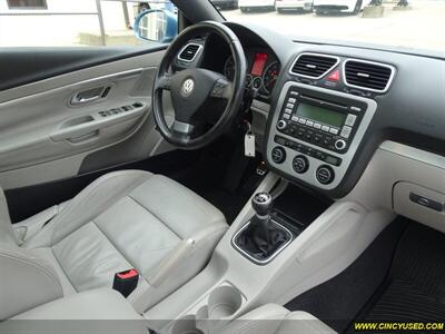 2007 Volkswagen Eos 2.0T   - Photo 27 - Cincinnati, OH 45255