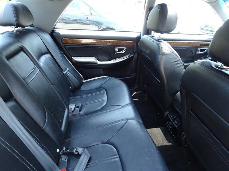 2004 Hyundai XG350 L   - Photo 21 - Cincinnati, OH 45255